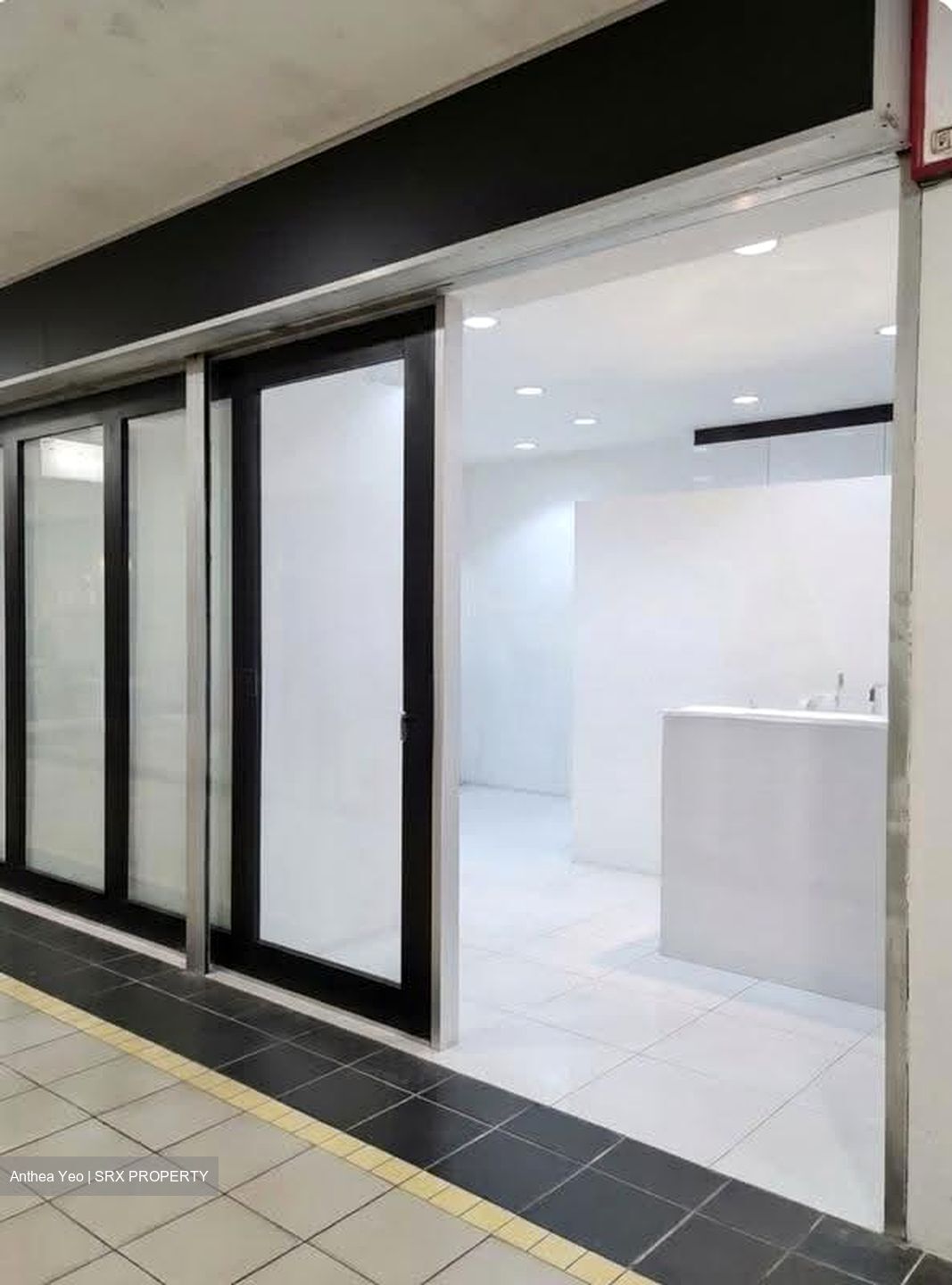 Roxy Square (D15), Retail #639800921